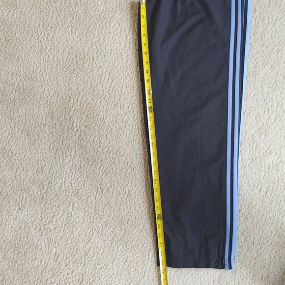 Adidas wind pants - Picture 6 of 7